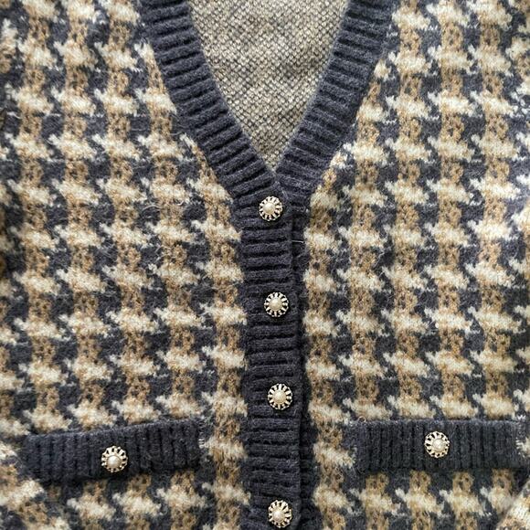 heartloom marlie blue houndstooth v-neck pearl jeweled button cardigan sweater - Picture 4 of 7